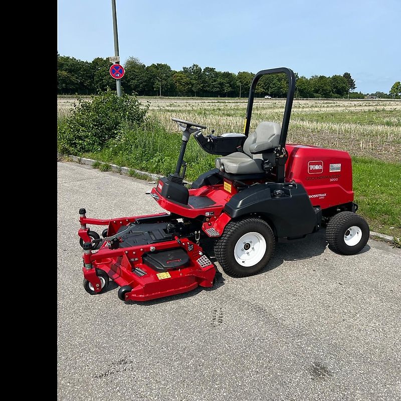 Toro Groundsmaster 3200