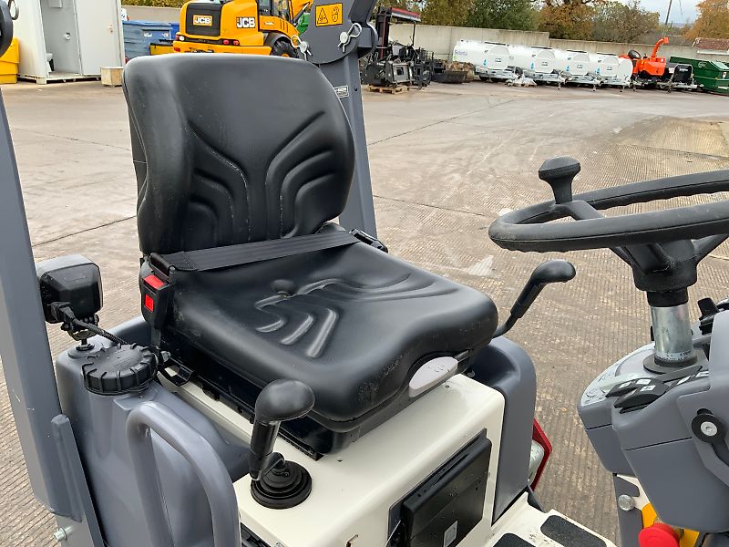 Dynapac CC1000 Roller (ST25091)