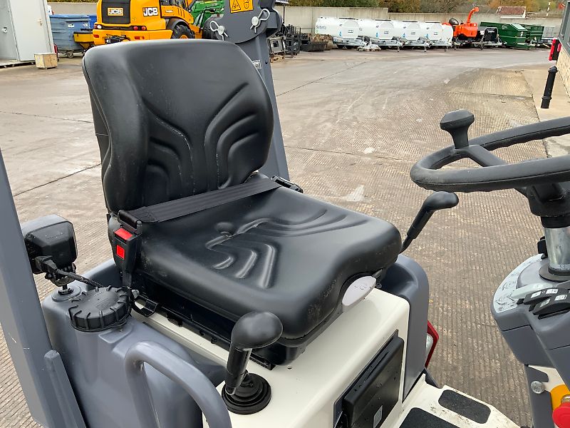 Dynapac CC1000 Roller (ST25091)