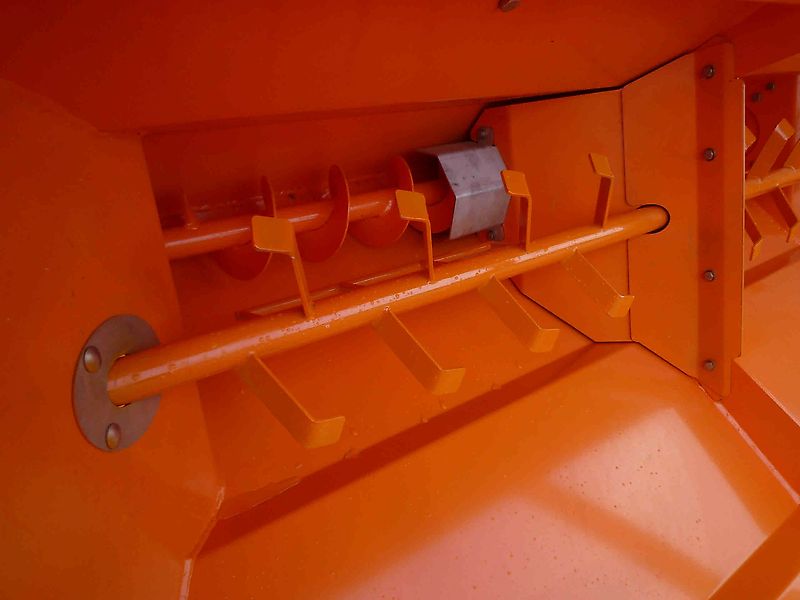 Pronar Salzstreuer HZS 10, selbstladend, NEU