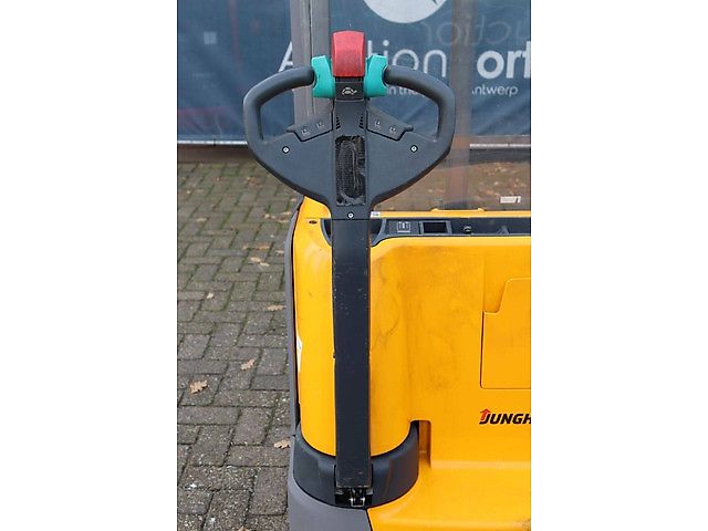 Jungheinrich EJC 112