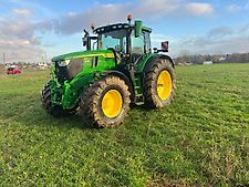 John Deere 6R215