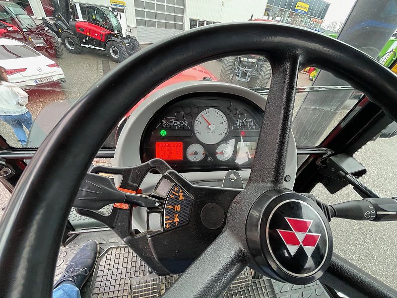 Massey Ferguson 8480-4 DynaVT