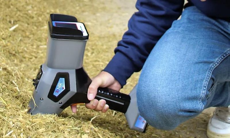 Dinamica Generale XNIR - Dinamica Generale NIR Sensor Handgerät