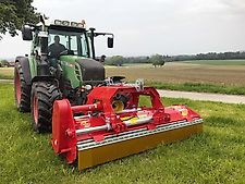 Humus PMF 240, PMF 260, PMF 280, PMF 320  Schlepper ab 37 kW / 50 PS Schwere Ausführung bis 150 kW / 200 PS