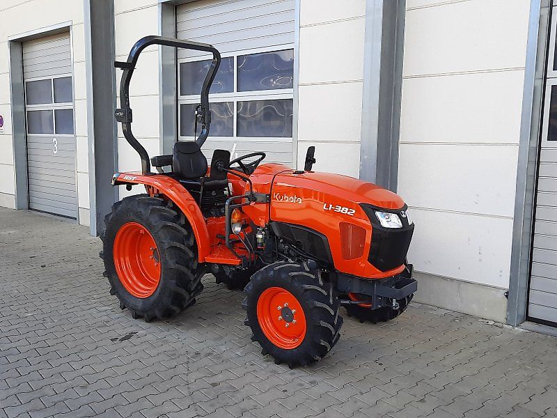 Kubota L1-382