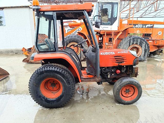 Kubota STV40