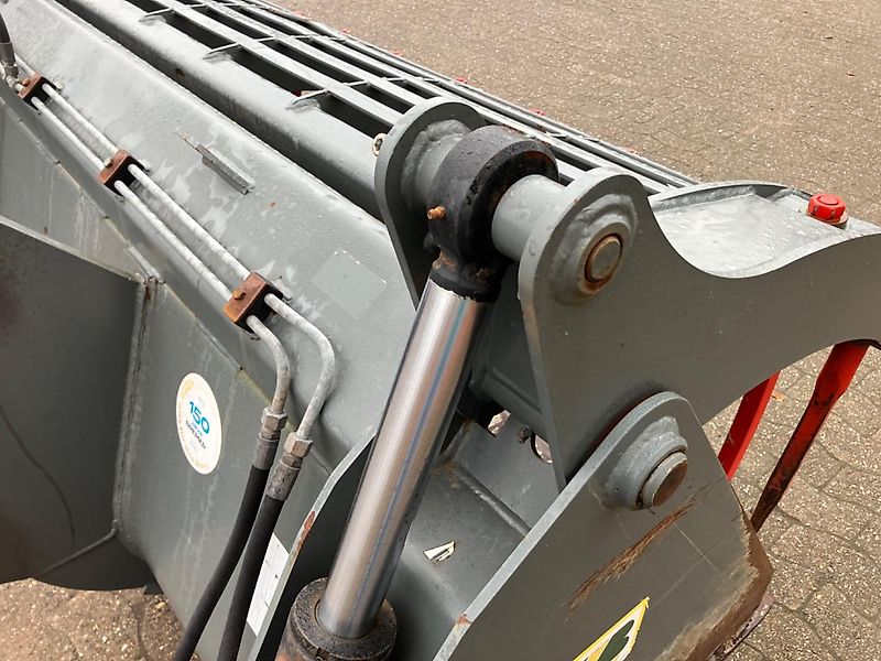 Bressel und Lade Silagebeißschaufel AS CLAAS SCORPION