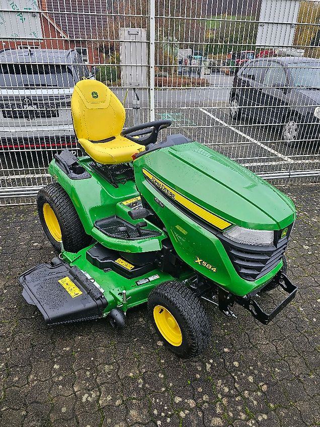 John Deere X584
