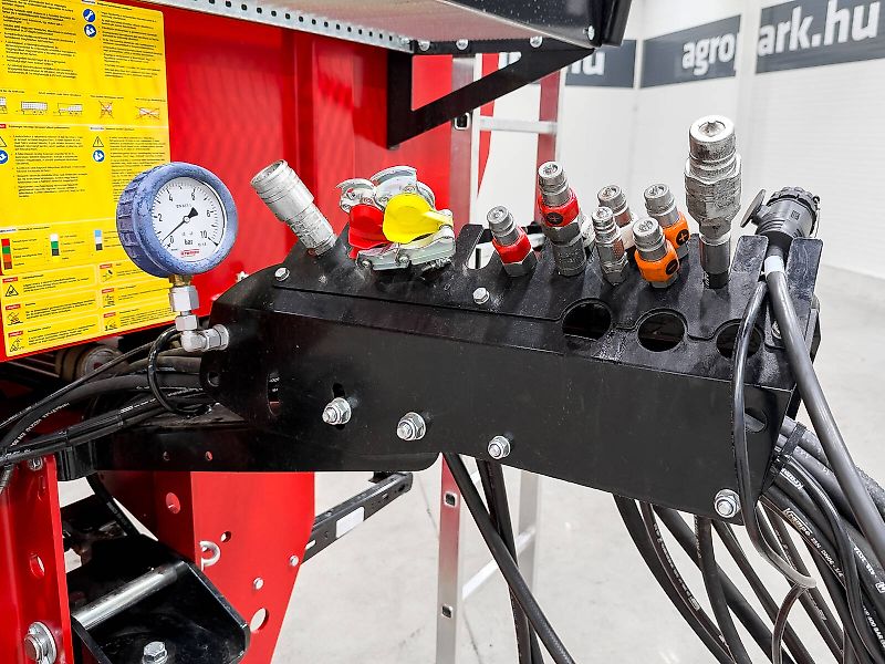 Krampe Big Body 900 (BB 900) 28 tons capacity, 46,1 m3, 3 axles, 80 cm extension, Made in Germany, premium trailer