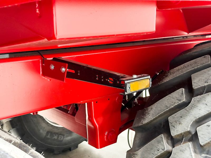 Krampe Big Body 900 (BB 900) 28 tons capacity, 46,1 m3, 3 axles, 80 cm extension, Made in Germany, premium trailer