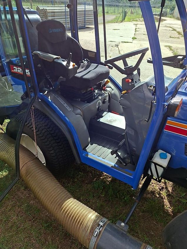 Iseki TH 3265 Rasentraktor+Klima+Mähwerk+Fangkorb GLS550