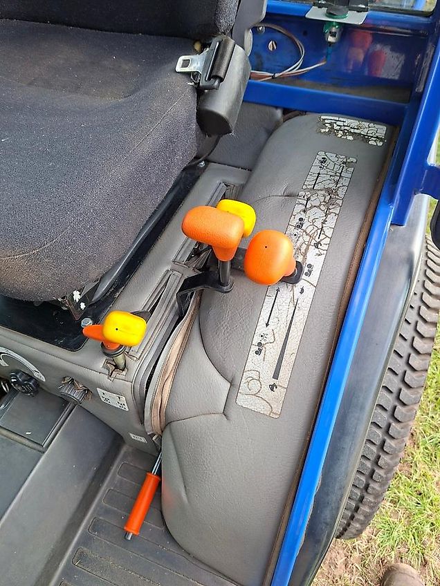 Iseki TH 3265 Rasentraktor+Klima+Mähwerk+Fangkorb GLS550