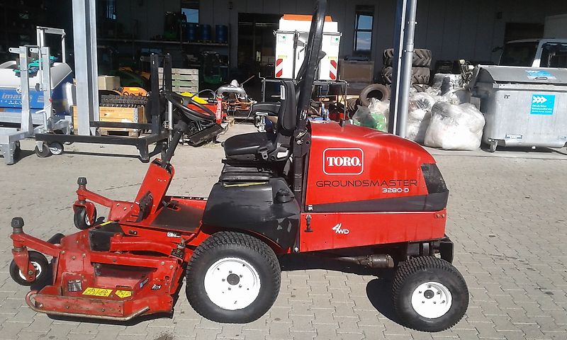 Toro 3280 D