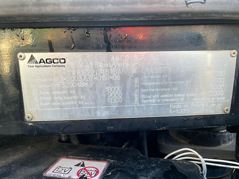 Massey Ferguson 8737