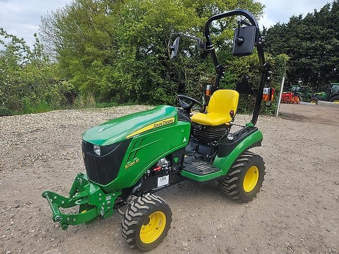 John Deere 1026R