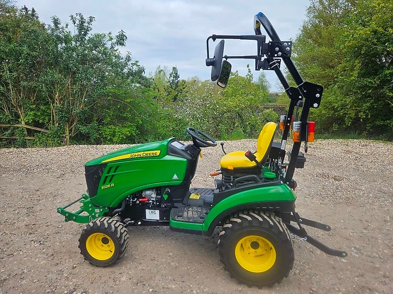 John Deere 1026R