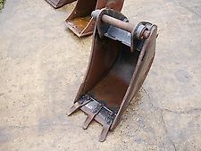 CAT 460mm Digger Bucket