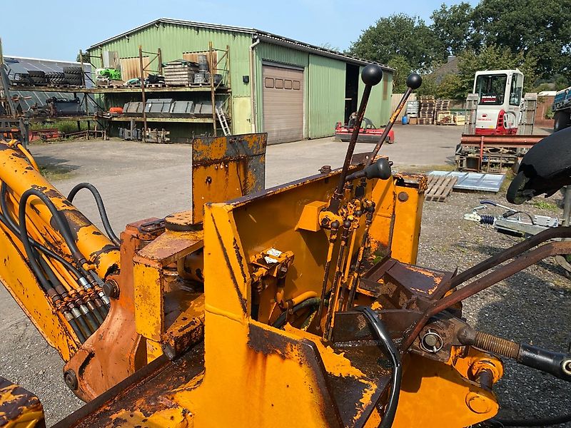 Schaeff Heckbagger HT 12