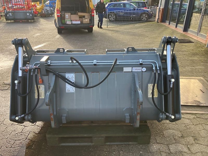 Bressel und Lade Silagebeißschaufel S CLAAS TORION