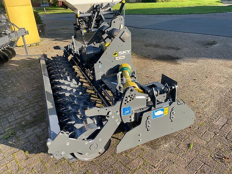 Sky Agriculture TF1800 fronttank LS P100 zaaibalk HR190-300 rotorkopeg