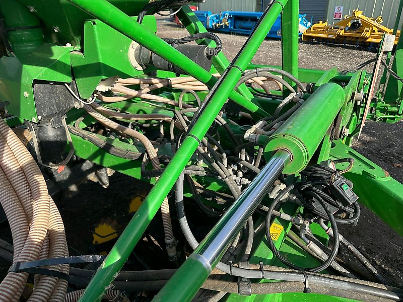 John Deere 750A - 6m