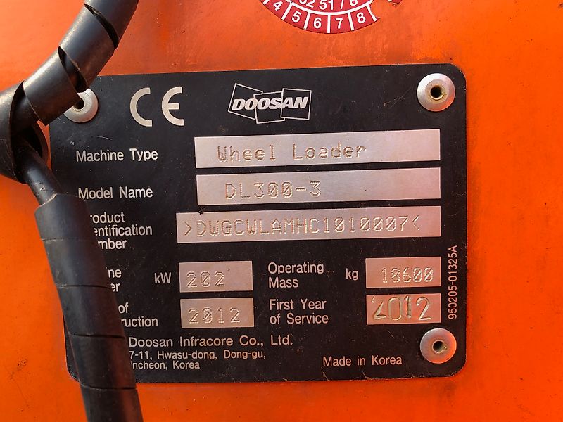 Doosan DL 300- 3