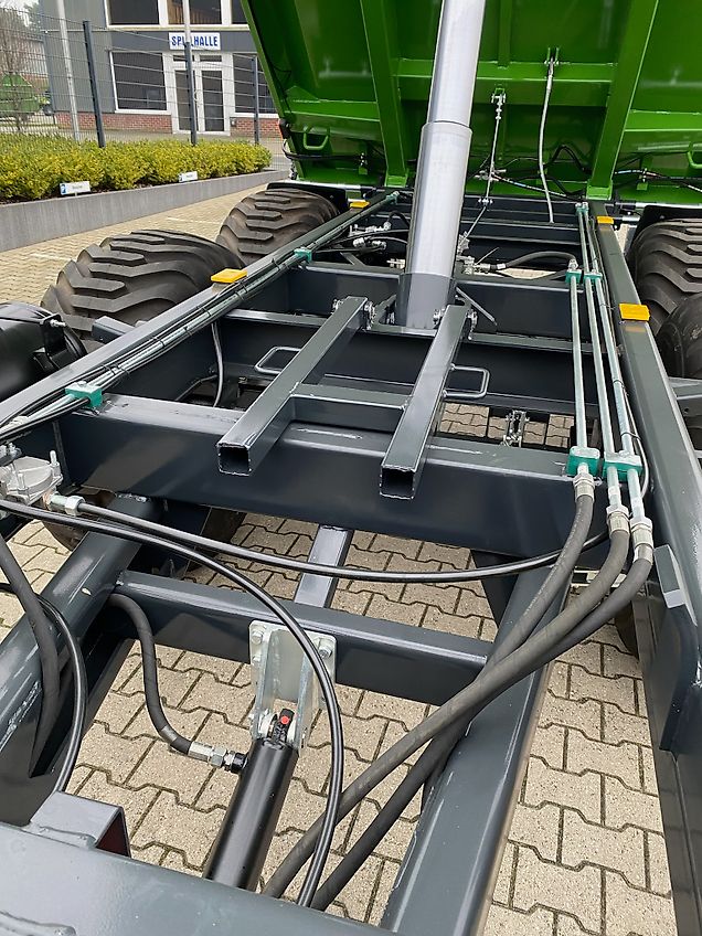 Pronar Muldenkipper (Heck), T 679; 16,0 to, NEU