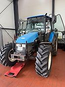 New Holland TL90 mit Stoll Frontladerkonsolen - gebraucht
