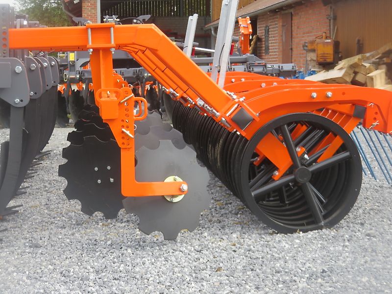 AgroXX TRIPLE-X 4.8-16 ZINKEN MULCHGRUBBER PREMIUM --