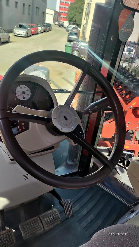 Massey Ferguson 8737 DVT