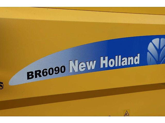 New Holland BR6090