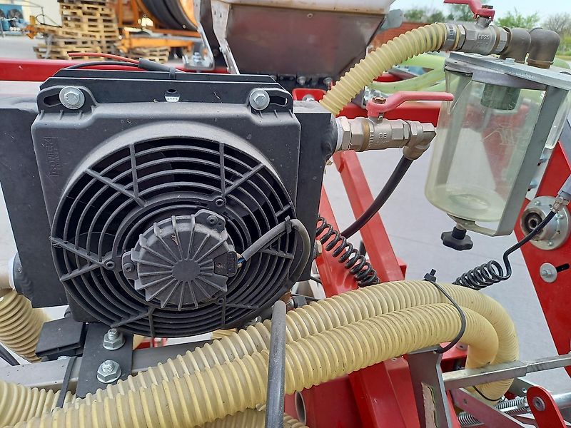 Agricola Italiana SNT-2-290 ( mit Granulatstreuer )