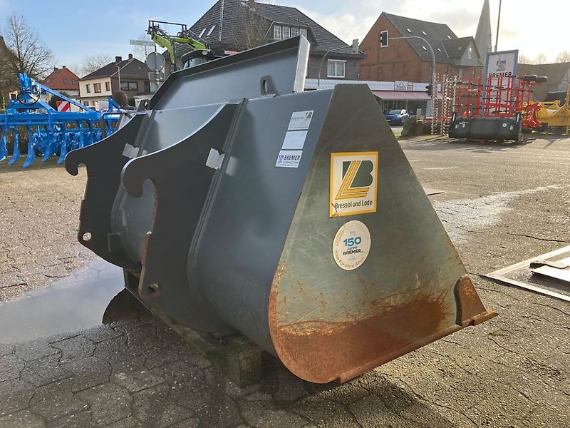 Bressel und Lade Schwergutschaufel M CLAAS TORION