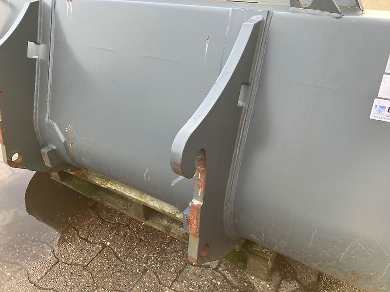 Bressel und Lade Schwergutschaufel M CLAAS TORION