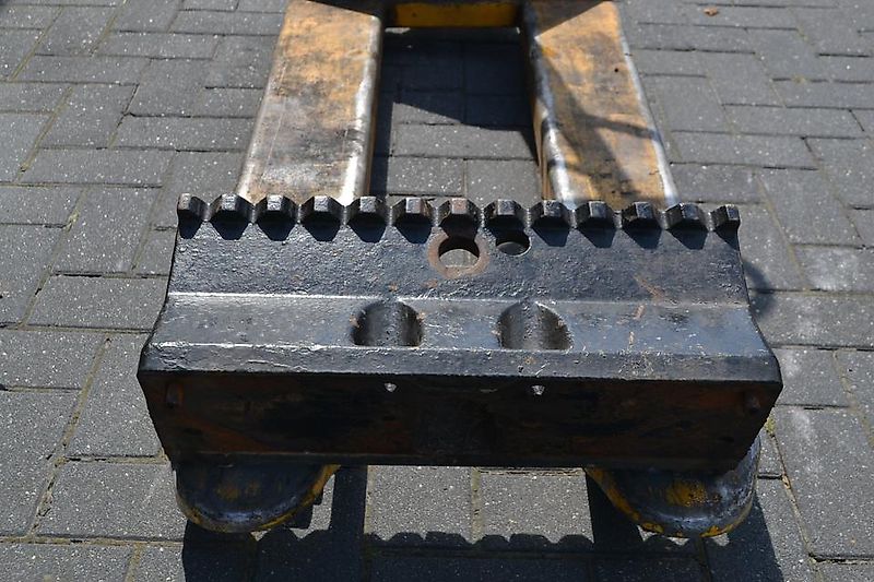 Frontgewichtsträger f. Deutz 7807,6507,6207,DX4.50,4.70,3.60,4.30