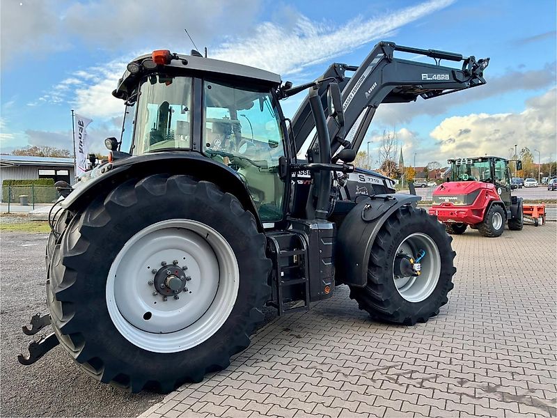 Massey Ferguson 7719S New Exclusive Dyna-VT schwarz rot DVT Dyna VT