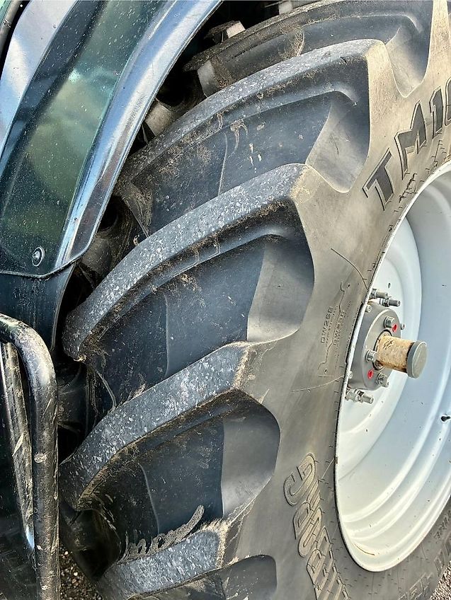 Massey Ferguson 7719S New Exclusive Dyna-VT schwarz rot DVT Dyna VT