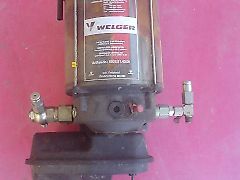 Welger RP245 Zentrale Fettschmierung, Pumpe mit Glasbehälter, Welger-Nr.: 0926.81.40.00