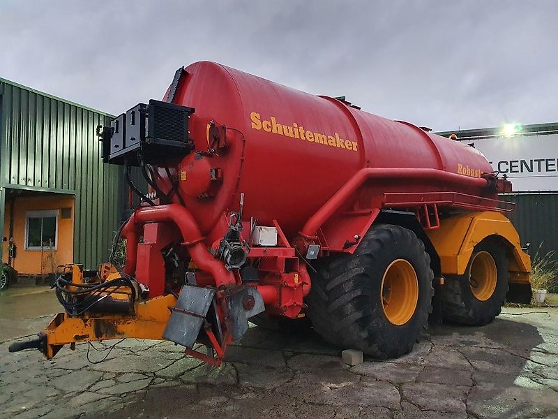 Schuitemaker Robusta 220