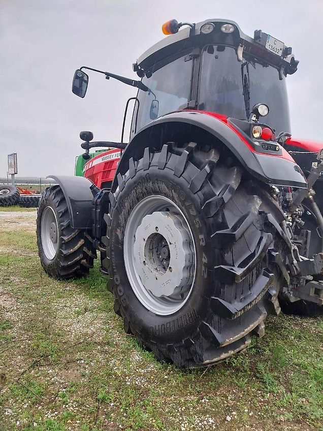 Massey Ferguson 8735 DVT
