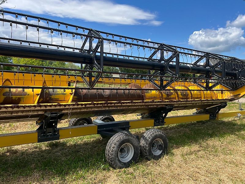 New Holland Varifeed 28