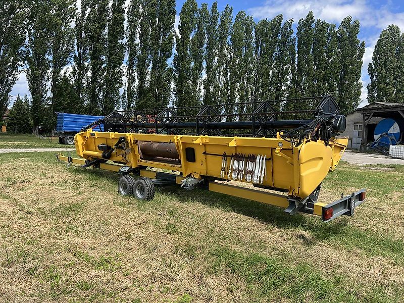 New Holland Varifeed 28
