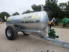 Major 1700 GALLON VACUUM TANKER