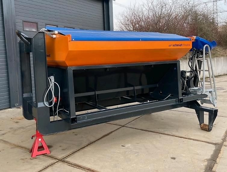 Neuwertiger Schmidt Stratos S30-27 VEP-490 Salzstreuer für Hakenlift Abrollcontainer Streuautomat Winterdienst Streusilo für LKW