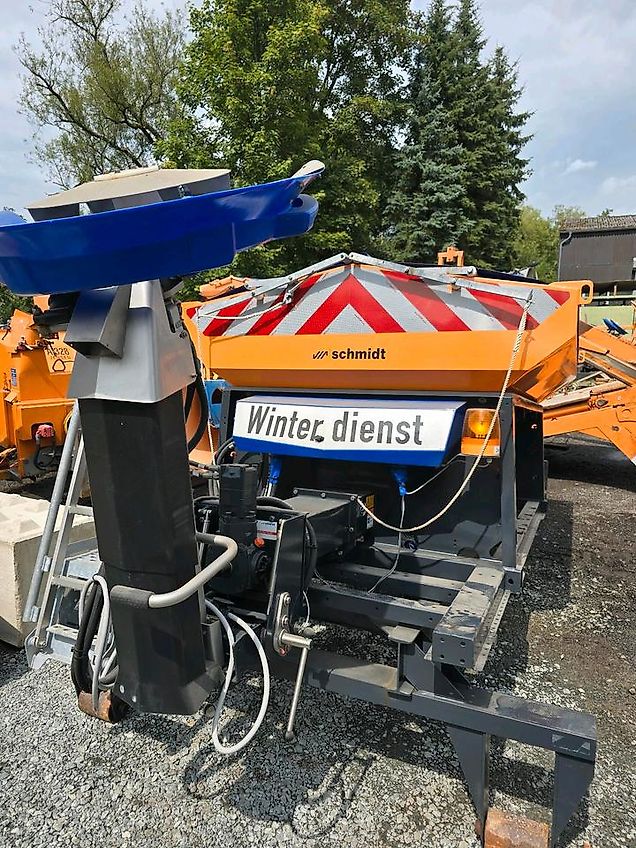 Neuwertiger Schmidt Stratos S30-27 VEP-490 Salzstreuer für Hakenlift Abrollcontainer Streuautomat Winterdienst Streusilo für LKW