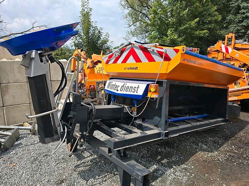 Neuwertiger Schmidt Stratos S30-27 VEP-490 Salzstreuer für Hakenlift Abrollcontainer Streuautomat Winterdienst Streusilo für LKW