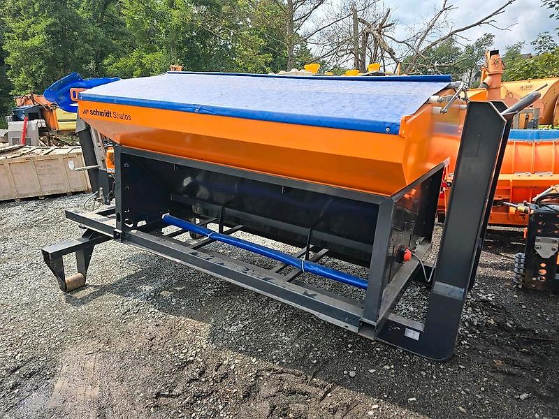Neuwertiger Schmidt Stratos S30-27 VEP-490 Salzstreuer für Hakenlift Abrollcontainer Streuautomat Winterdienst Streusilo für LKW
