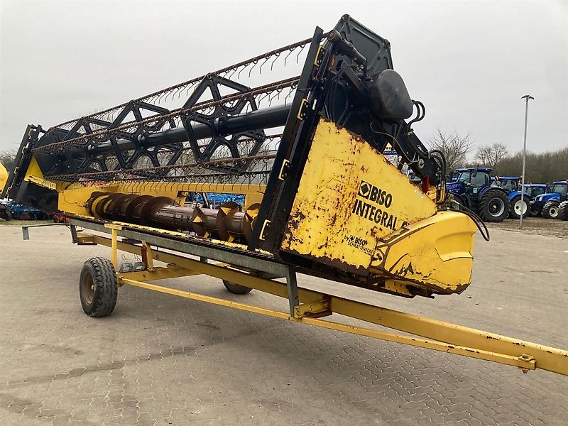 New Holland 24FTVF Varifeed 7.32m