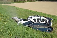 Hymach G75 LE Mulchraupe Forstraupe Funkraupe Mähraupe Geräteträg